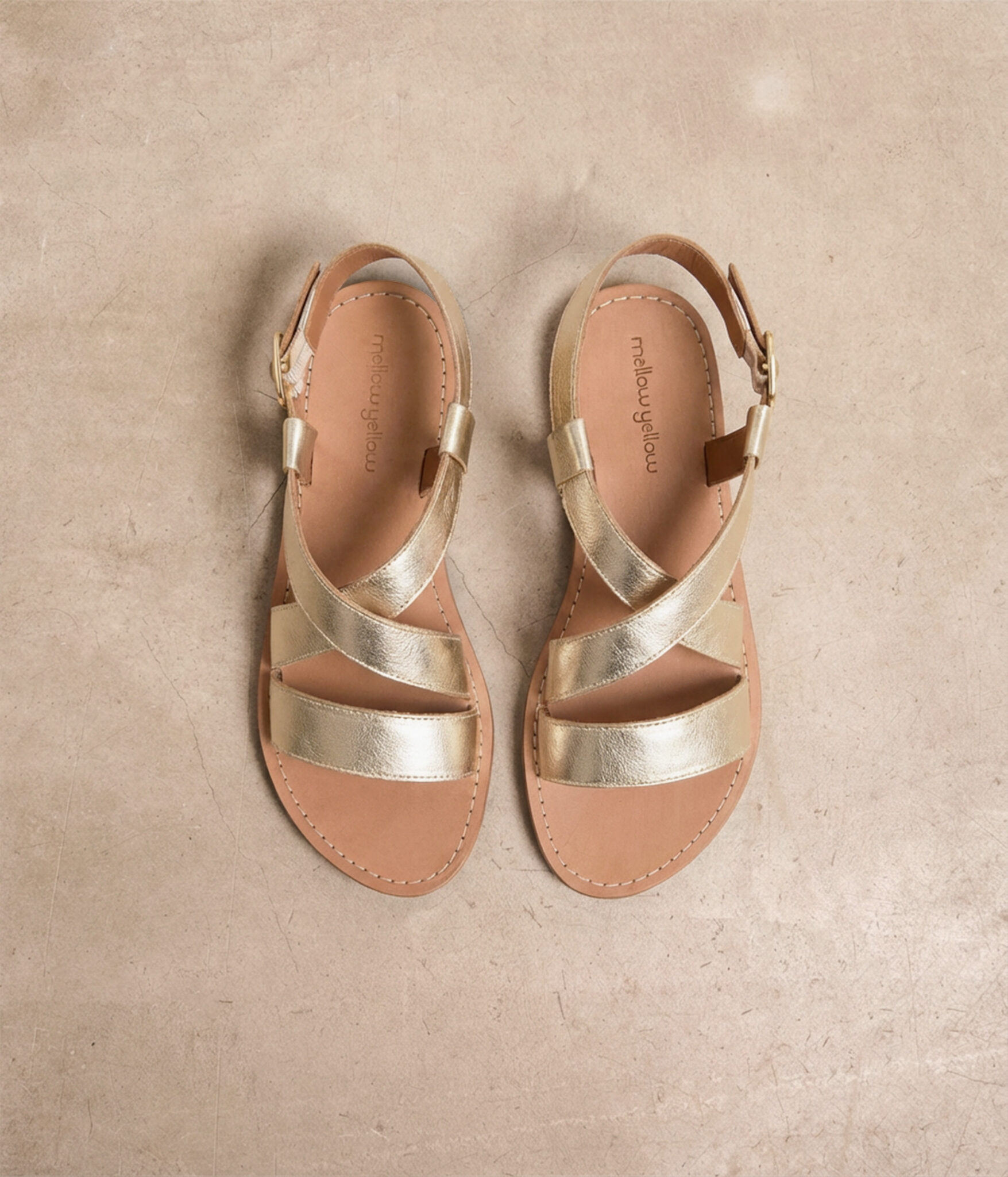 AI Packshot Mellow Yellow